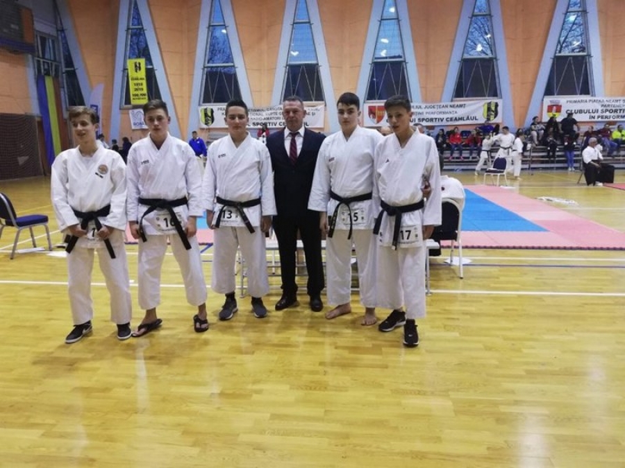 Karateka gălăţeni de la Karate Club şi Kodo s-au calificat la Naţionale