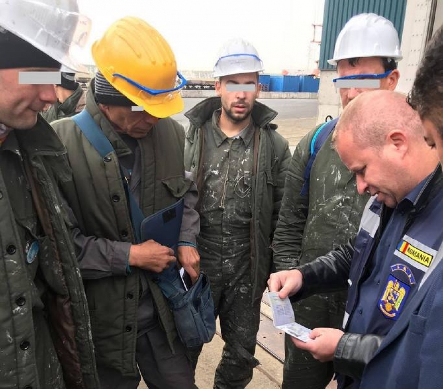 38 de ucraineni depistaţi la muncă, ilegal, pe un şantier naval din Galaţi