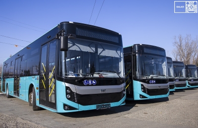 Toate cele 40 de autobuze noi şi moderne sunt la Galaţi. Când intră pe traseu (FOTO)