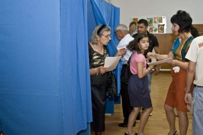 44,6% dintre români, de acord cu votul obligatoriu