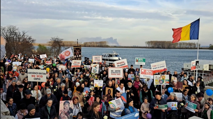 Sute de gălățeni în Marșul pentru viață