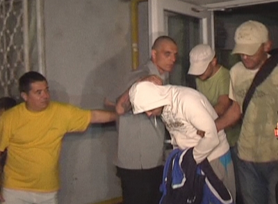 Tentativă de suicid la primirea mandatului de arestare