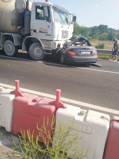 Tragedie la Şendreni: Doi morţi şi doi răniţi grav, în urma unui accident rutier (FOTO/VIDEO)