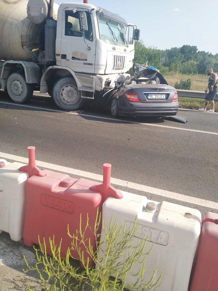 Tragedie la Şendreni: Doi morţi şi doi răniţi grav, în urma unui accident rutier (FOTO/VIDEO)