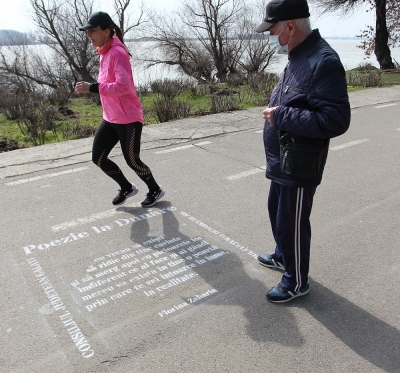 O duminică a poeziei la Galaţi! (FOTO)