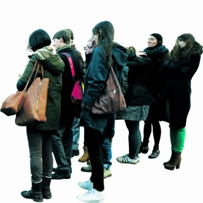 Statul prelungit în picioare are consecinţe nefaste asupra sănătăţii