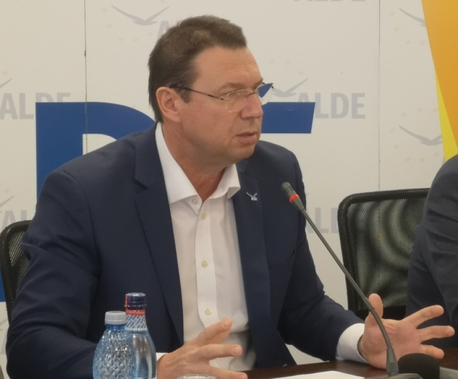 Cristian Dima (ALDE Galați): "Proiectul aeroportului din Galaţi sună frumos, dar..."