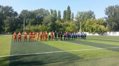 Fotbalistele de la FC Universitatea cresc