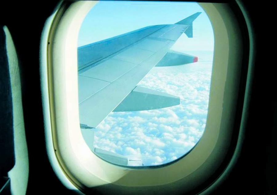 De ce au toate avioanele geamuri rotunde?