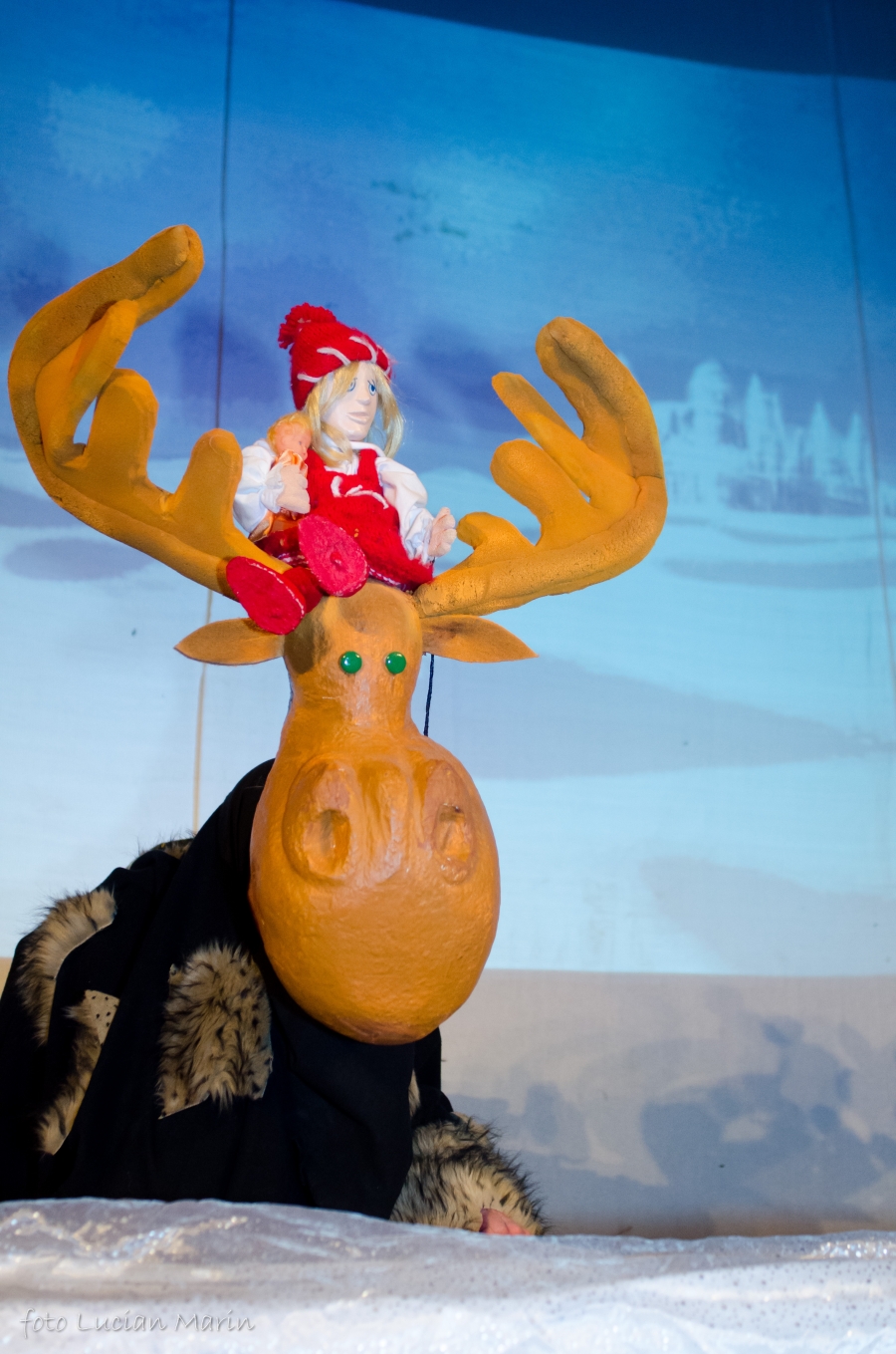 „Crăiasa Zăpezilor“, primul spectacol din 2020 de la Teatrul de Păpuşi „Gulliver“