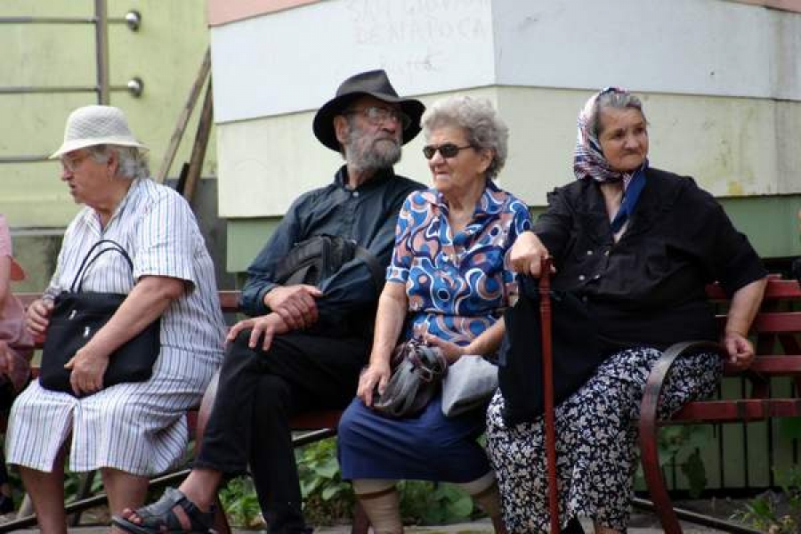 România, în fruntea statelor UE cu cel mai rapid ritm de îmbătrânire a populaţiei în următoarele decenii