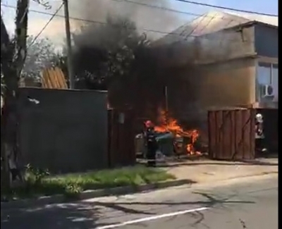 Incendiu pe strada Unirii. A ars un atelier de tâmplărie