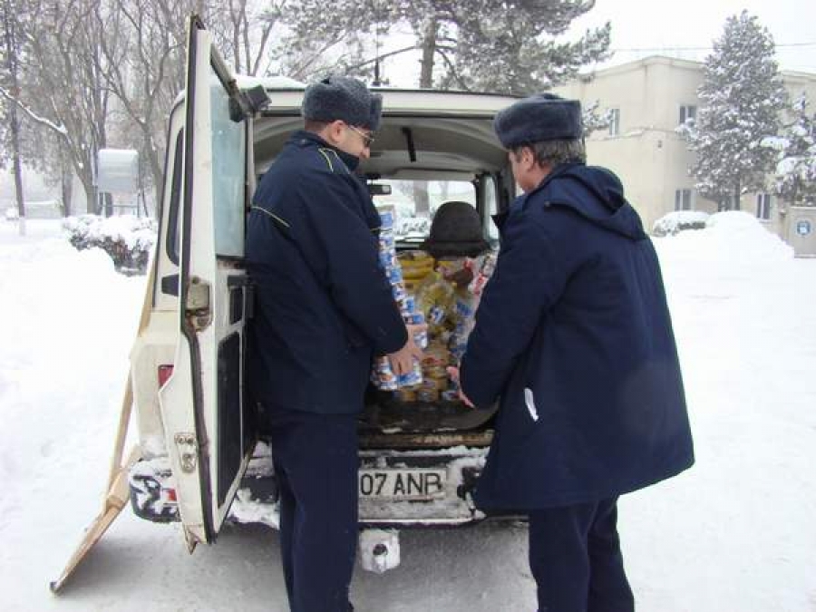 Personalul Penitenciarului Galaţi, solidar cu sinistraţii din zonele înzăpezite