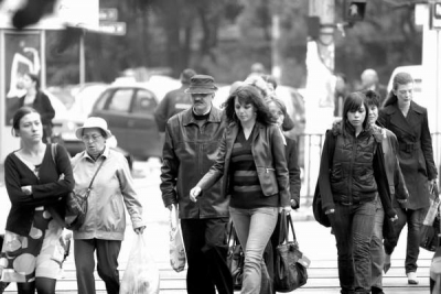 42% dintre români se tem pentru siguranţa lor