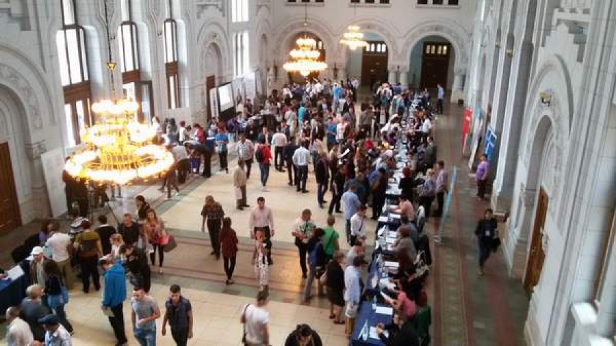 Bursa locurilor de muncă: unii disperaţi, alţii fără chef de treabă