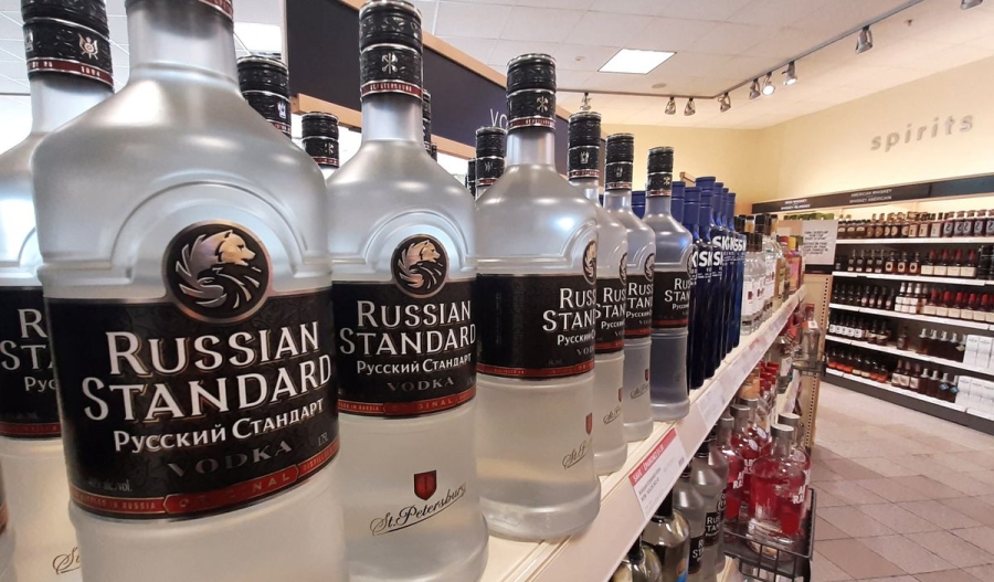 Carrefour România şi Profi au retras de pe rafturi produsele ruseşti
