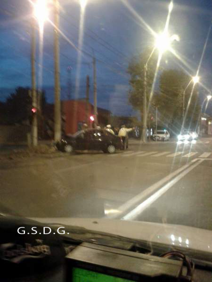 Impact cu 5 victime la intersecţia Basarabiei cu Coşbuc