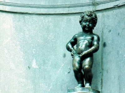 Jean-Paul Gaultier va crea o ţinută vestimentară pentru statuia Manneken Pis din Bruxelles