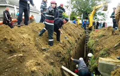 Daune de 50.000 de euro pentru familia muncitorului îngropat de viu