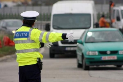 Mai puţine infracţiuni stradale, dar şi o reducere a criminalităţii economice