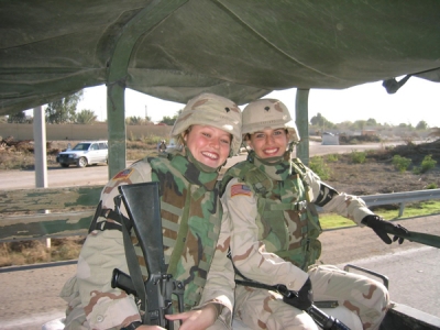 Pentagonul a autorizat participarea femeilor la misiuni de luptă