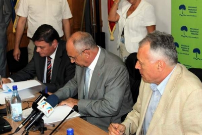 S-a semnat proiectul de 130 de milioane de euro pentru apă în judeţul Galaţi