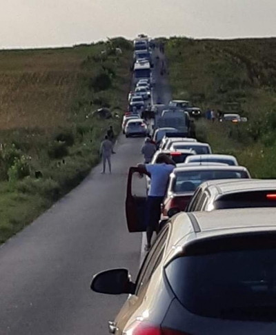 Accident cu trei victime între Smârdan şi Schela