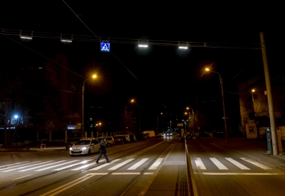 Noi treceri pentru pietoni iluminate puse în funcţiune în Galaţi