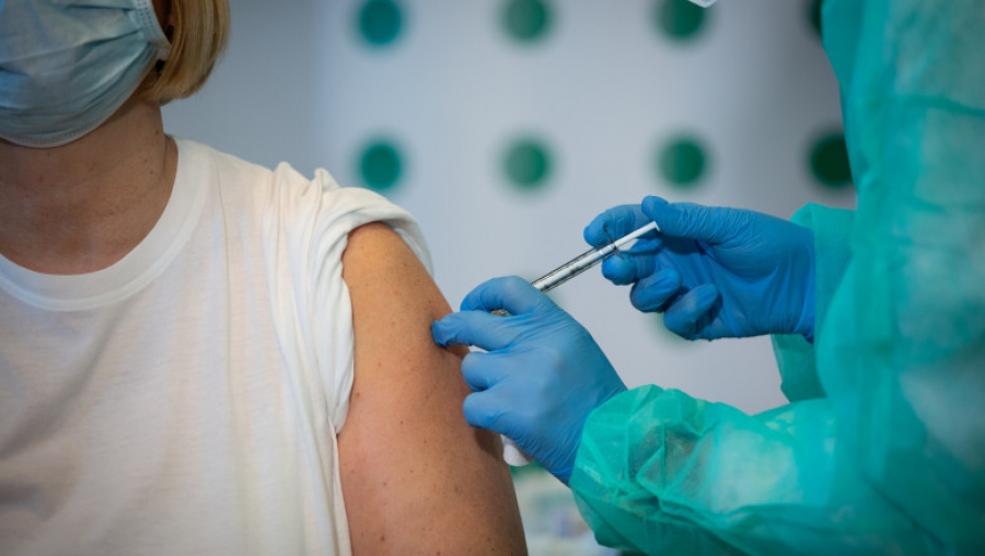 Bilanţ la 6 luni de la debutul campaniei: A fost vaccinată 25% din populaţia eligibilă la nivel naţional