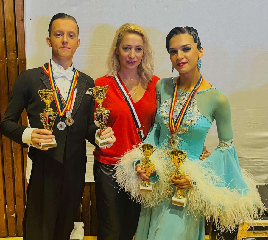 Dansatorii de la CSM Galaţi au urcat pe podium la Naţionalele de la Baia Mare