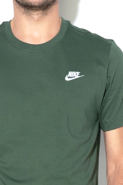 Tricou Nike: cum să-l alegi pe cel mai bun pentru tine