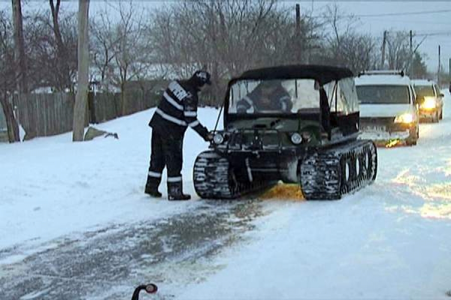 Luni va avea loc licitaţia pentru deszăpezirea în judeţ