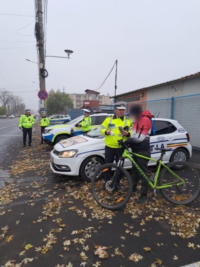 Bicicliştii, un adevărat pericol pe şosele la Brăila