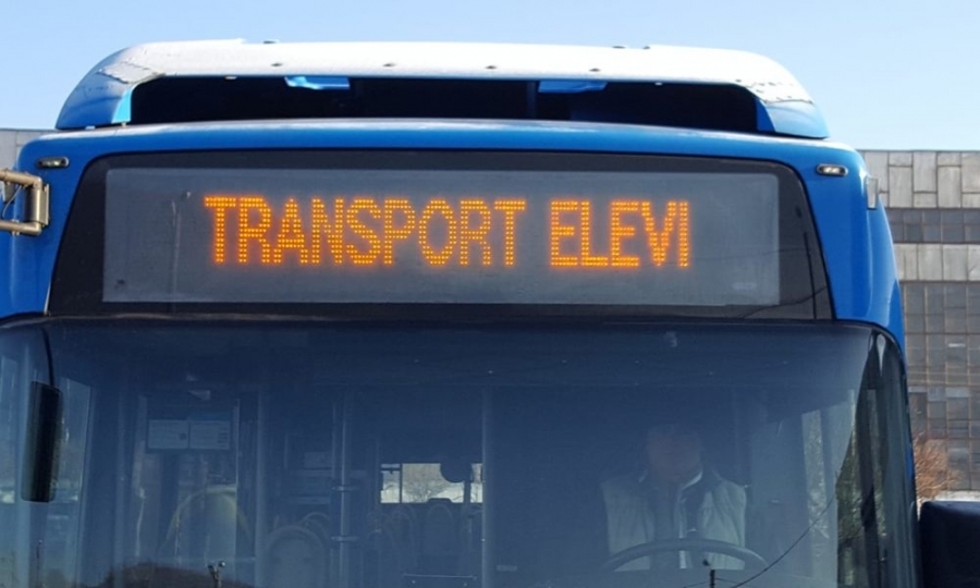 Se reiau traseele de autobuz dedicate exclusiv elevilor