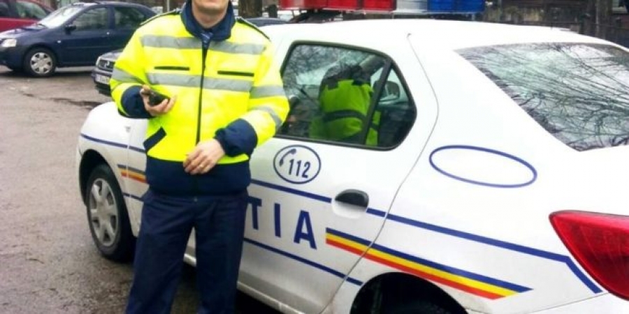 A vrut să mituiască poliţiştii cu 200 euro şi are dosar penal
