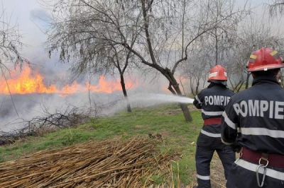 Focul deschis nesupravegheat poate provoca incendii