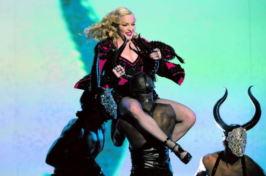 Madonna, supărată pe designerii casei Dolce & Gabbana