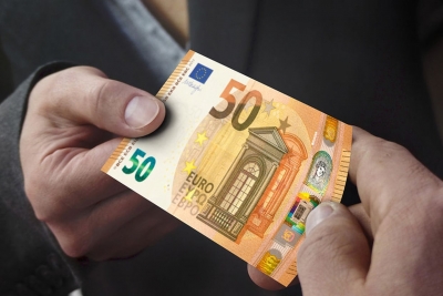 Euro falşi puşi în circulaţie de trei gălăţeni
