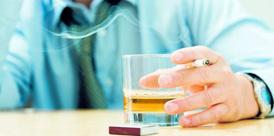 Consumul de alcool, fumatul şi obezitatea sunt în continuare la niveluri alarmante în Europa