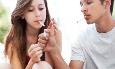 Amenzi pentru minorii care fumează în spaţiile publice