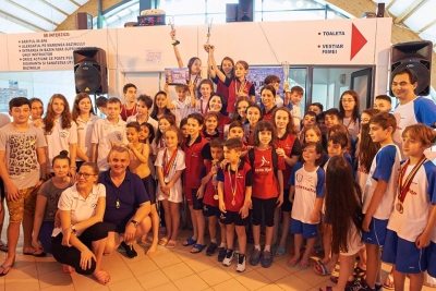 Aqua Sport s-a întors cu 65 de medalii de la Tulcea