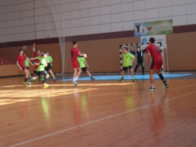 Juniorii I de la CSS Galaţi, împiedicaţi de arbitri să ajungă la turneul final