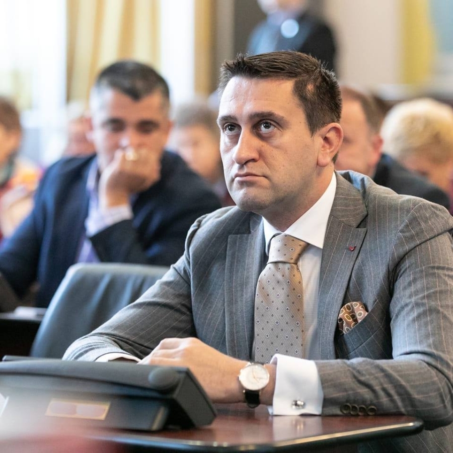 Comisarul "Cattani" de la Protecţia Consumatorului Galaţi, mutat înapoi la Braşov