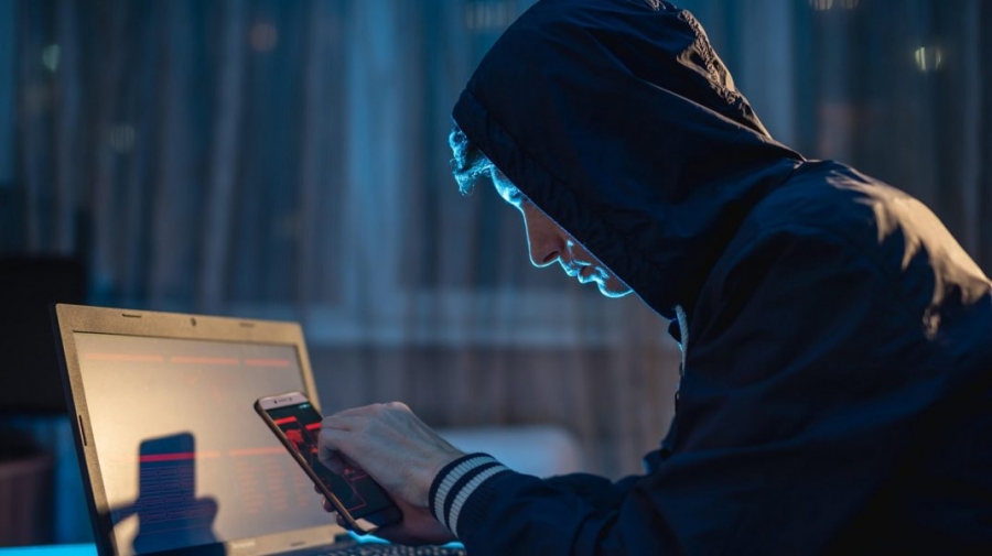 Hacker din Iaşi arestat pentru furt de criptomonede în valoare de 620.000 de euro