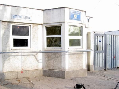 Gardieni de la Penitenciarul Galaţi, bătuţi de foşti deţinuţi