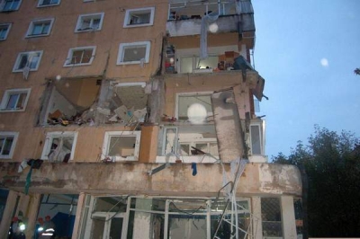 Gălăţeanul care a avariat 25 de apartamente nu mai e de găsit