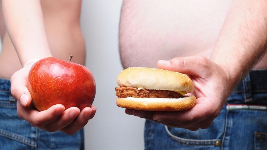 Milioane de persoane sunt fie subnutrite, fie obeze
