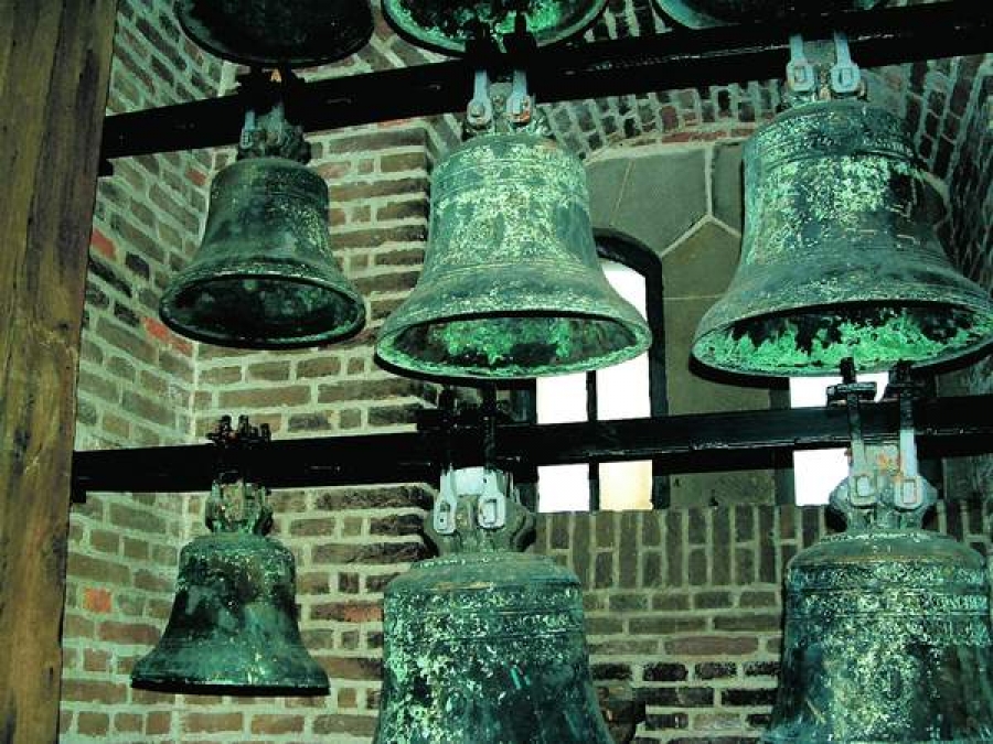 O biserică italiană a fost amendată cu peste 1.300 de euro din cauza zgomotului produs de clopote