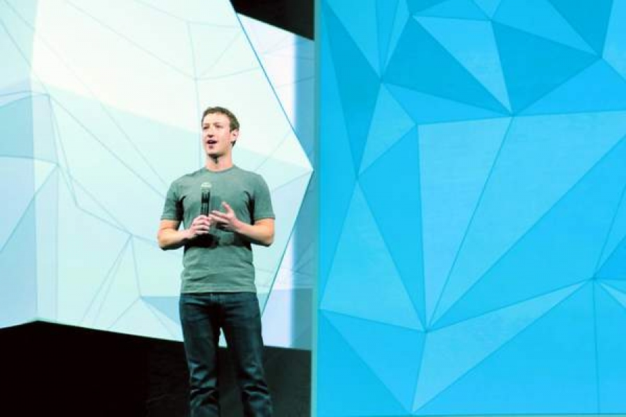 Mark Zuckerberg a dezvăluit motivul pentru care poartă zilnic acelaşi tip de tricou