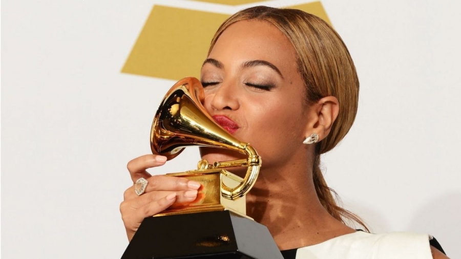 Ceremonia de decernare a Premiilor Grammy, amânată pe fondul răspândirii variantei Omicron